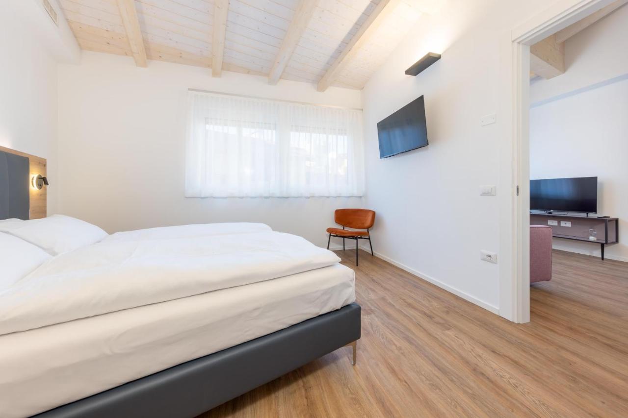 טרנטו Minerva Guesthouse מראה חיצוני תמונה